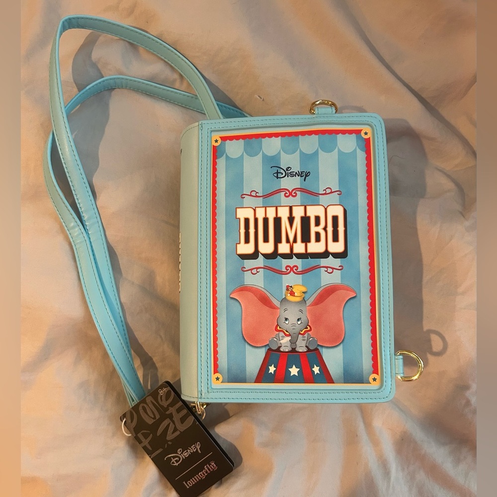 Brand new dumbo book Loungefly 🐘